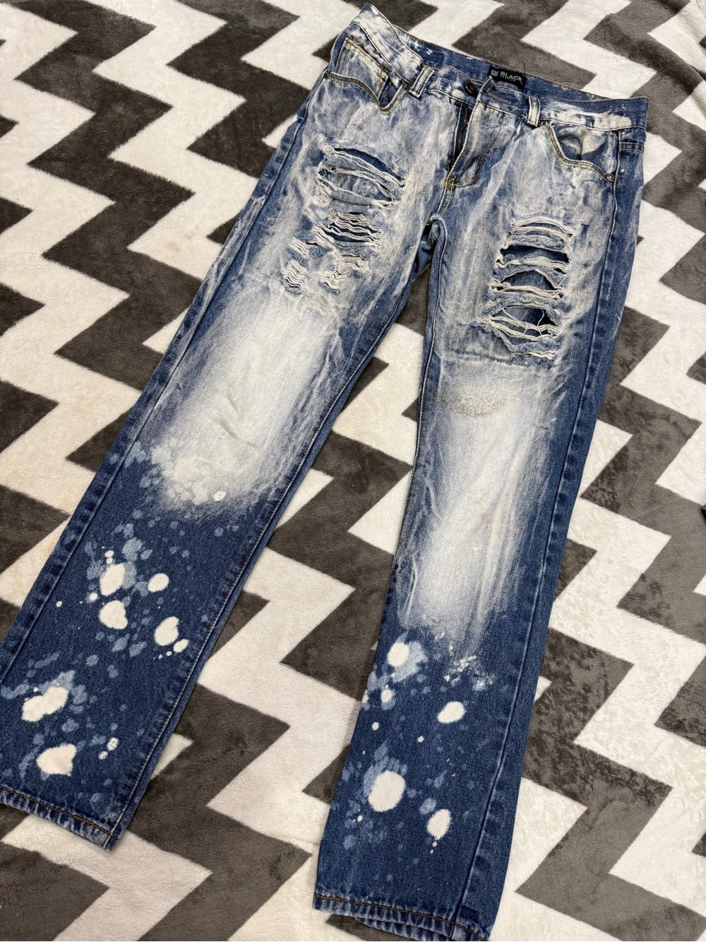 Buckle Black  Men's Distressed Bleach-Splatter Jeans 30/32